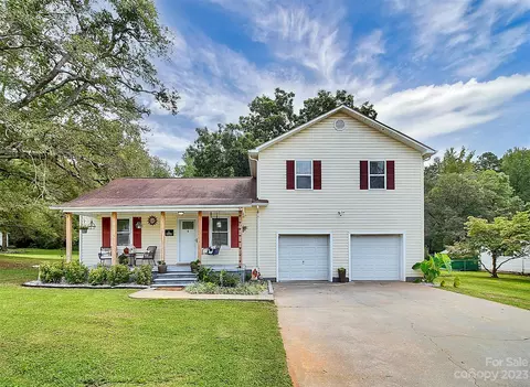 411 Faulkner St, Clover, SC 29710