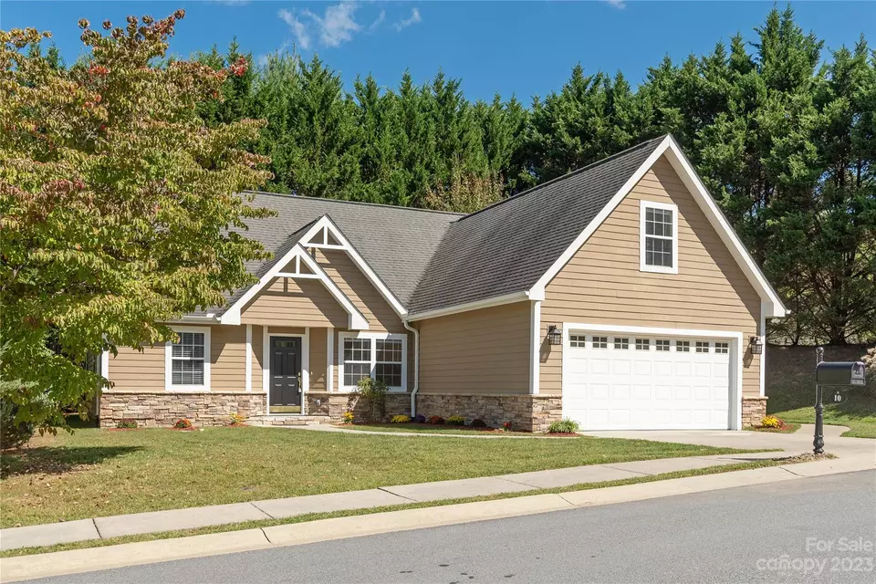 10 Grove End Rd, Fletcher, NC 28732 30 Photos Movoto