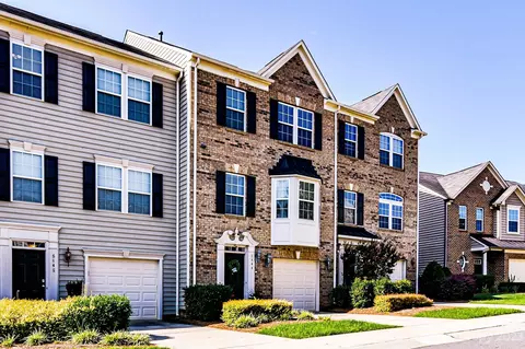 6444 Silver Star Ln, Charlotte, NC 28210