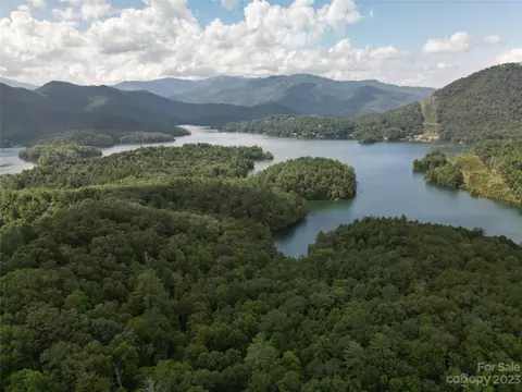 Dogwood Trail, Robbinsville, NC 28771