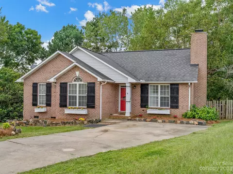 4910 Valley Trail Ct, Concord, NC 28025