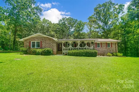 5217 Davis Rd, Waxhaw, NC 28173