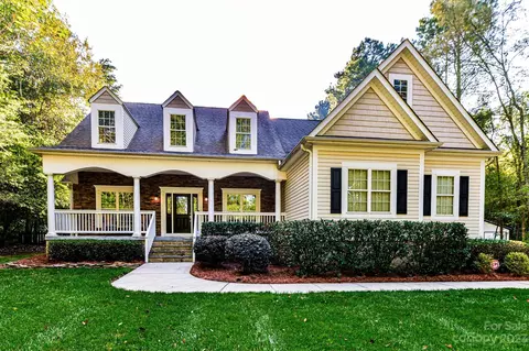 8706 Bayberry Trl, Concord, NC 28027