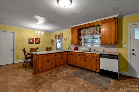 1364 Colony Rd, Lancaster, SC 29720 photo 8