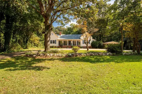1364 Colony Rd, Lancaster, SC 29720 photo 2