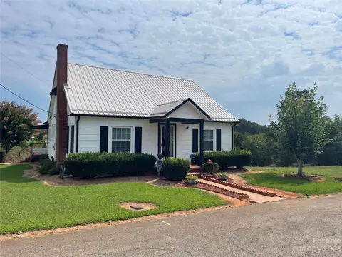 4360 1st Street Ne Pl NE, Hickory, NC 28601