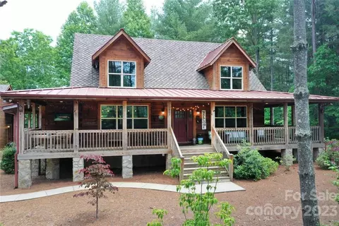 1642 Nob Hill Ln, Collettsville, NC 28611