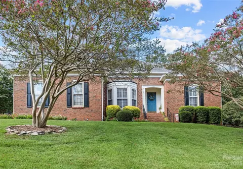 6120 Lexham Ln, Charlotte, NC 28277