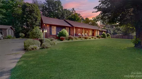 183 Mckinney W Rd, Marion, NC 28752