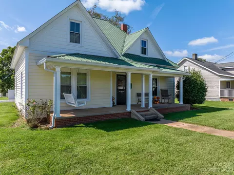 322 E Main St, Maiden, NC 28650 photo 7