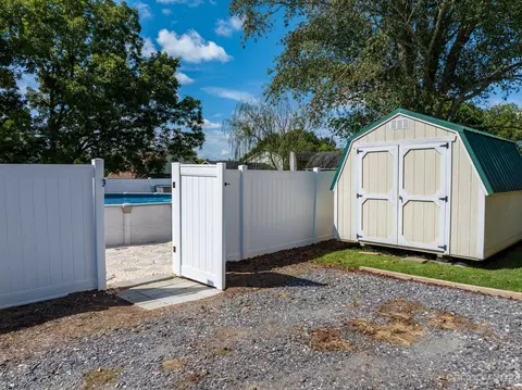 322 E Main St, Maiden, NC 28650 photo 10