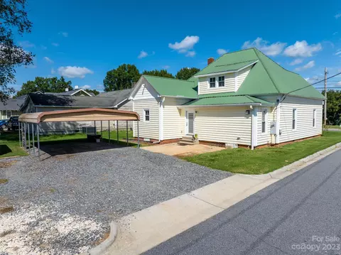 322 E Main St, Maiden, NC 28650 photo 8