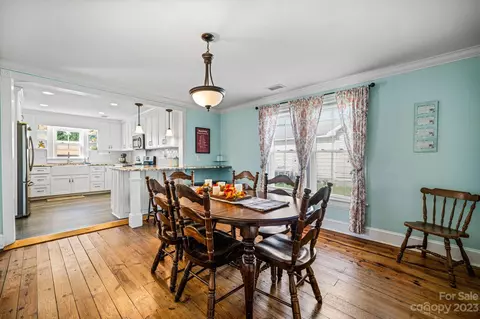 322 E Main St, Maiden, NC 28650 photo 15