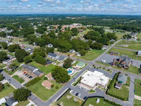 322 E Main St, Maiden, NC 28650 photo 13