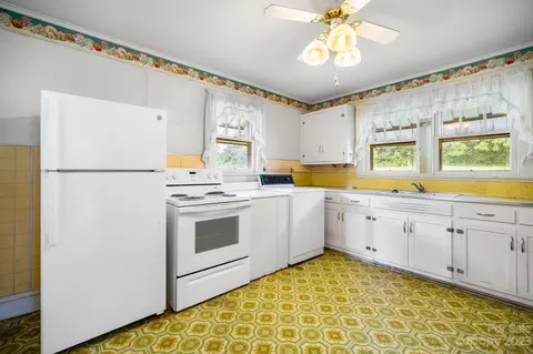 1950 Us 70 E Rd, Morganton, NC 28655 photo 27