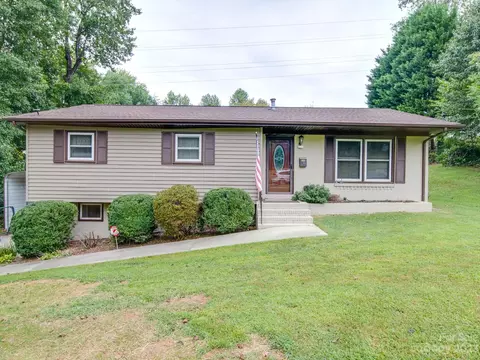 1368 Perry St, Gastonia, NC 28054