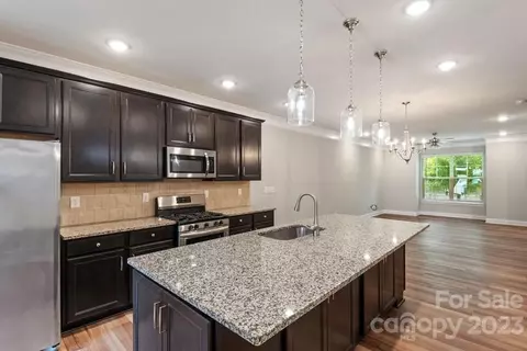 208 Waterlynn Rige Roa Rd #D, Mooresville, NC 28117