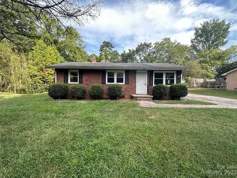 808 Landing St, Kings Mountain, NC 28086