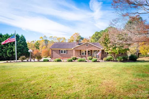 1774 Smith Farm Rd, Lincolnton, NC 28092