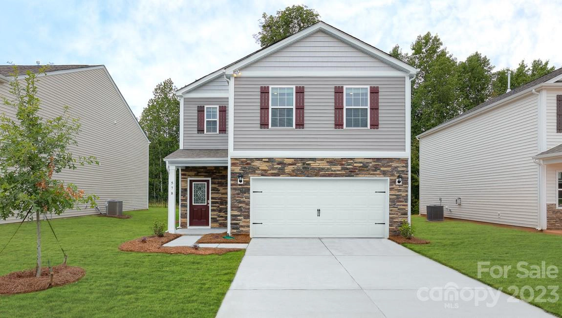 1141 37th Ave Ne Ln NE  