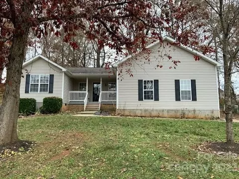 1111 Dixie Park Ave, Newton, NC 28658