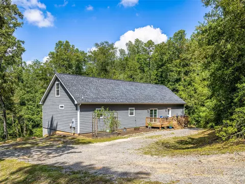 25 Holcombe Rdg, Asheville, NC 28806