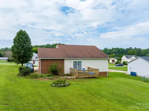 4834 Wordsworth Cir, Conover, NC 28613 photo 33