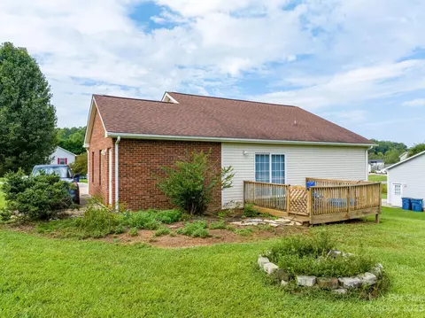 4834 Wordsworth Cir, Conover, NC 28613 photo 31