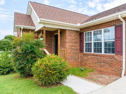 4834 Wordsworth Cir, Conover, NC 28613 photo 8
