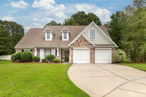 9708 Needlepoint Rd, Charlotte, NC 28215