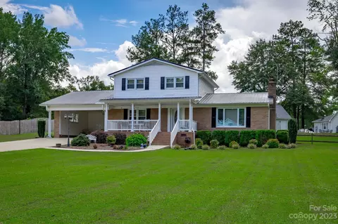 127 Blackmon Cir, Kershaw, SC 29067