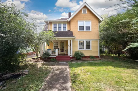 96 Pearson Dr, Asheville, NC 28801