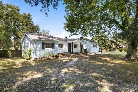335 Onteora Blvd, Asheville, NC 28803