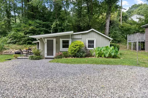 124 Johnston Blvd, Asheville, NC 28806