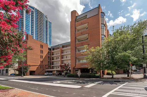 224 N Poplar 17 St #17, Charlotte, NC 28202