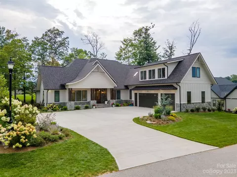 73 Angelina Ln, Mills River, NC 28759