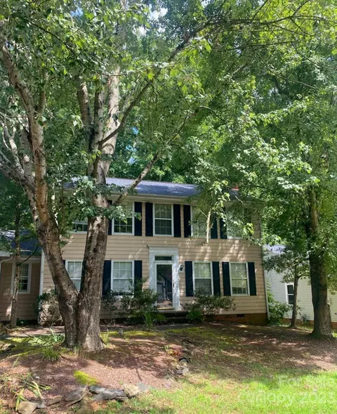 2912 Walsingham Ct, Matthews, NC 28105