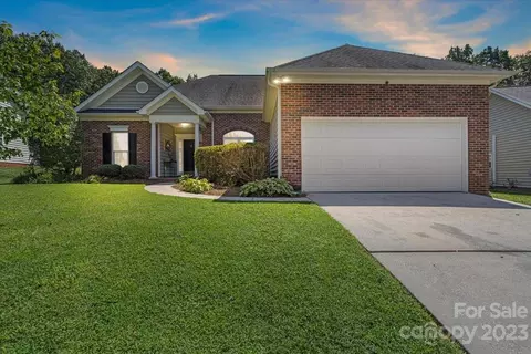 3151 River Ridge Dr, Gastonia, NC 28056