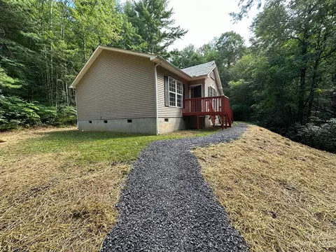 123 Whitaker A B Rd #A & B, Fairview, NC 28730