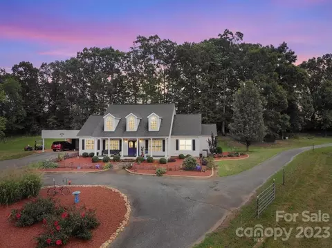 3232 W Stagecoach Trl, Shelby, NC 28150