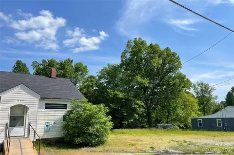 205 Linwood Rd, Lexington, NC 27292