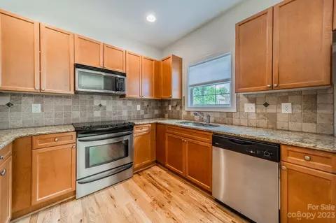 20305 Harroway Dr, Cornelius, NC 28031 photo 11