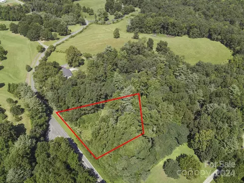 550 Bravard St, Valdese, NC 28690