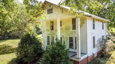 1930 Wilson W Lee Blvd, Statesville, NC 28677
