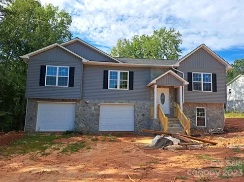 103 Parkview Pl, Morganton, NC 28655