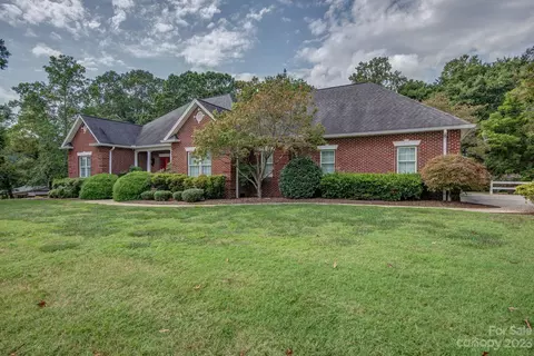 807 Borders Rd, Shelby, NC 28150