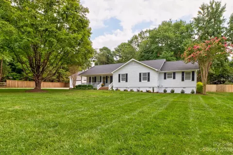 9404 John Hawks Rd, Cornelius, NC 28031 photo 3