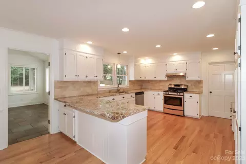 9404 John Hawks Rd, Cornelius, NC 28031 photo 11