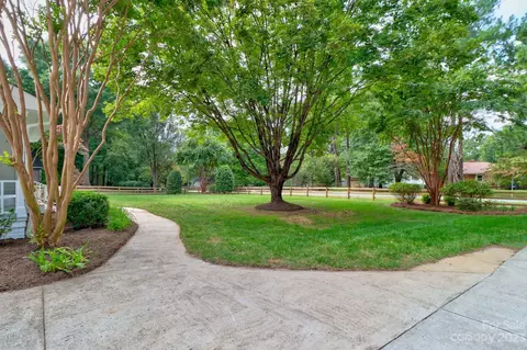 9404 John Hawks Rd, Cornelius, NC 28031 photo 5