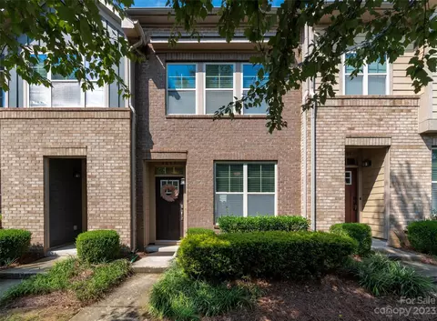 3217 Bending Birch Pl, Charlotte, NC 28206